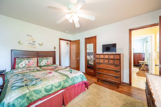 4312 Kemp Dr, Chattanooga, TN 37411 - bedroom featuring light wood finished floors and a ceiling fan