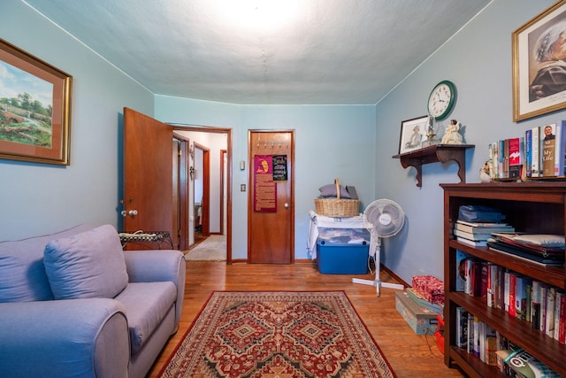 4312 Kemp Dr, Chattanooga, TN 37411 - sitting room with wood finished floors