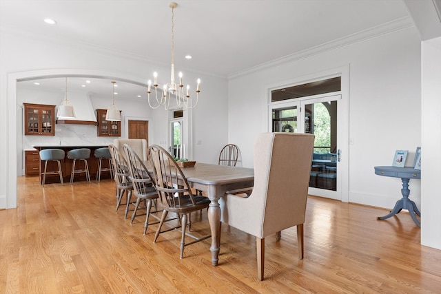 2109 E Brow Rd, Walden, TN 37377 - dining room featuring healthy amount of natural light, light wood-type flooring, ornamental molding, recessed lighting, and a chandelier