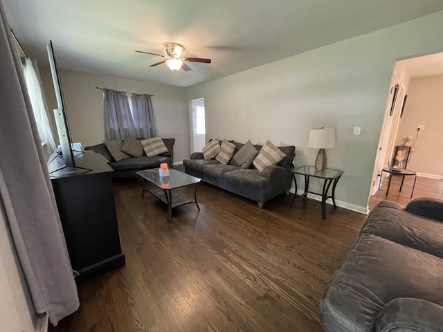 4702 Eldridge Rd, Hixson, TN 37343 - living area with wood finished floors and a ceiling fan