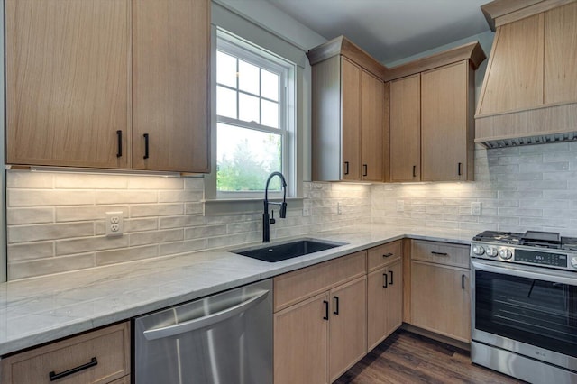 7104 Paxton Cir, Hixson, TN 37343 - kitchen with stainless steel appliances, custom exhaust hood, light brown cabinets, and backsplash