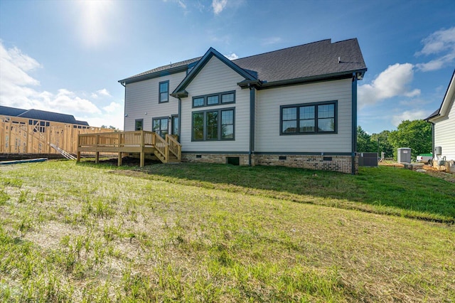 7104 Paxton Cir, Hixson, TN 37343 - back of property with a wooden deck and crawl space