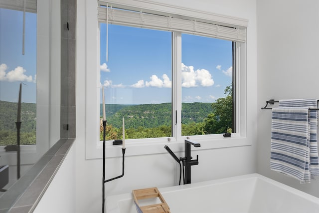 1034 Montlake Rd, Soddy Daisy, TN 37379 - full bathroom with a bath