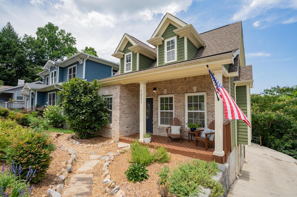 1221 Worthington St, Chattanooga, TN 37405 - photo 1