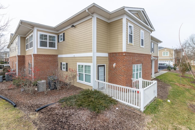 3102 Regency Ct, Chattanooga, TN 37421 - rear view of property featuring brick siding