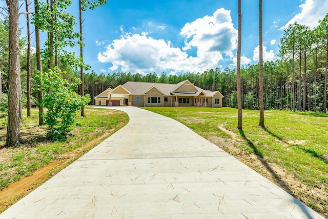 220 High Point Ln, Jasper, TN 37347 - single story home with a garage, driveway, and a front yard