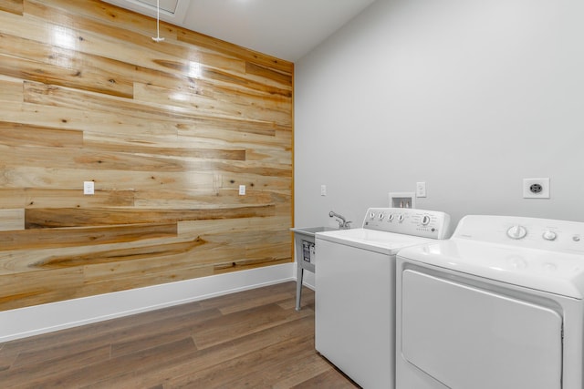 220 High Point Ln, Jasper, TN 37347 - laundry area featuring washing machine and dryer, wood finished floors, and attic access