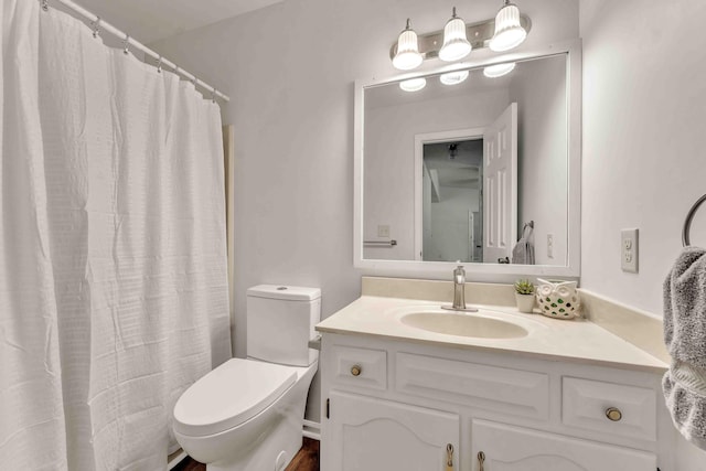 158 Bailey Cir SW, Cleveland, TN 37311 - bathroom featuring vanity and curtained shower