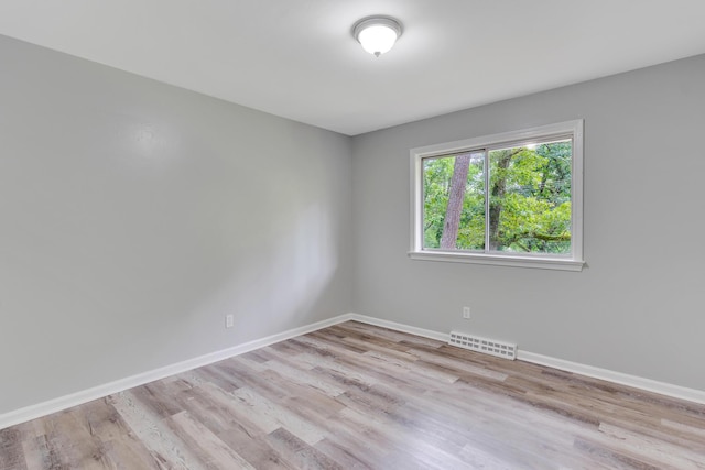 4212 Rogers Rd, Chattanooga, TN 37411 - unfurnished room featuring wood finished floors