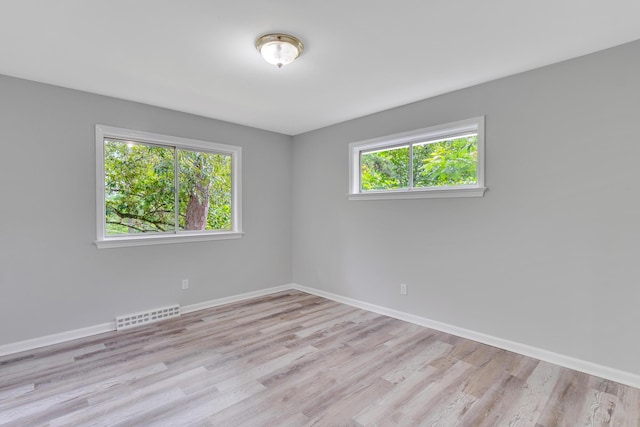 4212 Rogers Rd, Chattanooga, TN 37411 - unfurnished room with wood finished floors