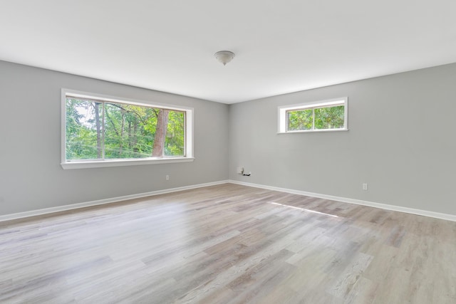 4212 Rogers Rd, Chattanooga, TN 37411 - empty room featuring light wood finished floors