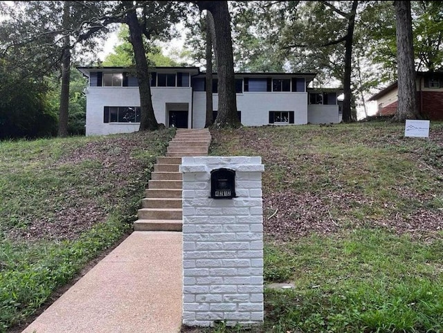 4212 Rogers Rd, Chattanooga, TN 37411 - view of front of property featuring stairs