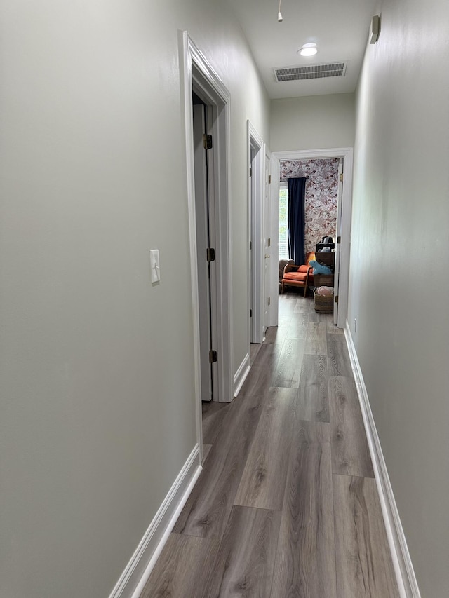 120 Oakhurst Ter NE, Calhoun, GA 30701 - hall featuring wood finished floors and baseboards