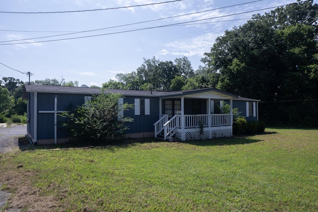 272 Walker Rd, Rossville, GA 30741 - view of front of house featuring a front yard and covered porch