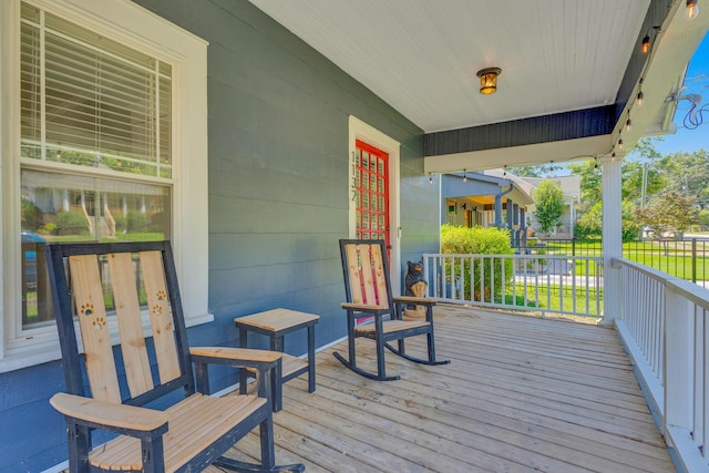 1132 Dartmouth St, Chattanooga, TN 37405 - view of wooden porch