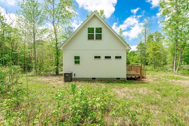 483 W Reed Rd, Lafayette, GA 30728 - view of home's exterior with crawl space and a deck