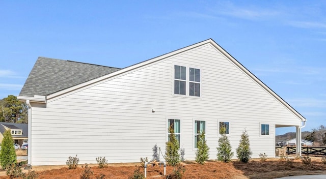 2576 Butlers Green Cir Unit 7, Chattanooga, TN 37421 - view of side of property with roof with shingles