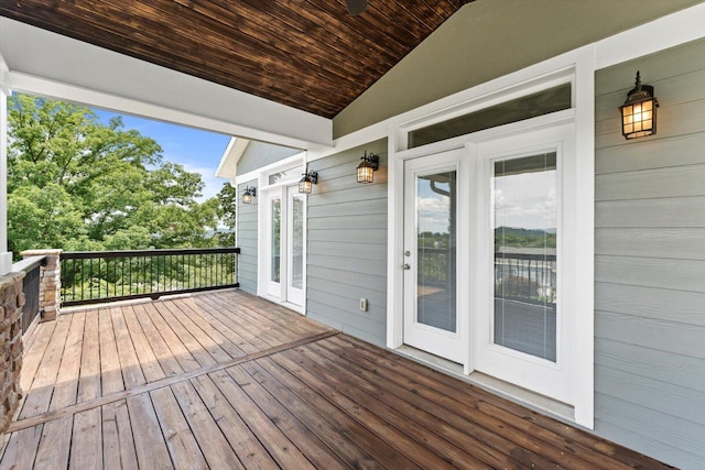 1120 Valentine Cir, Chattanooga, TN 37405 - view of wooden deck