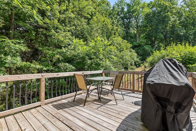 9795 Trestle Cir, Ooltewah, TN 37363 - deck with outdoor dining area