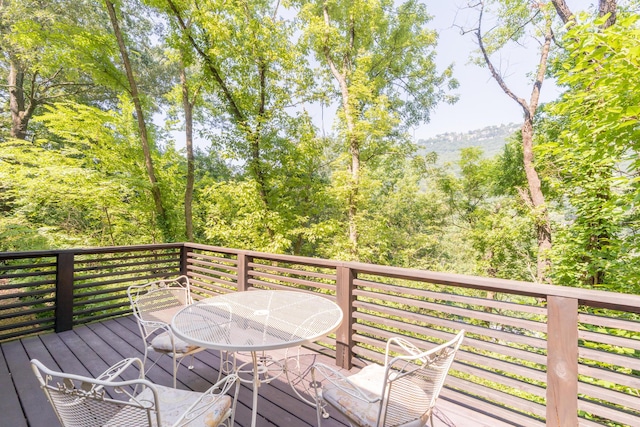 4205 Seneca Ave, Chattanooga, TN 37409 - wooden deck featuring outdoor dining space