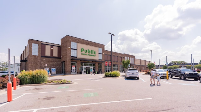 4205 Seneca Ave, Chattanooga, TN 37409 - view of commercial location featuring uncovered parking
