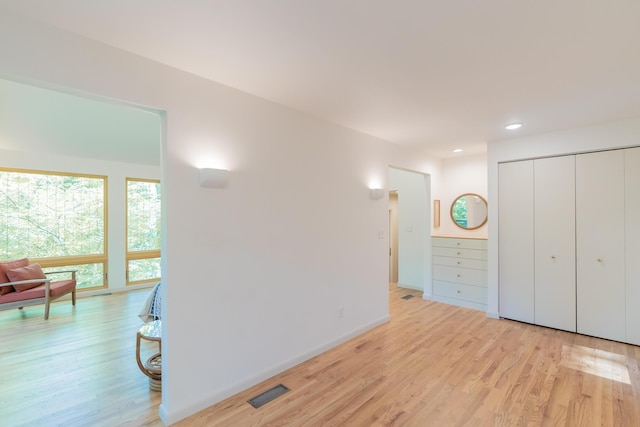 4205 Seneca Ave, Chattanooga, TN 37409 - bedroom with light wood-type flooring, recessed lighting, and a closet
