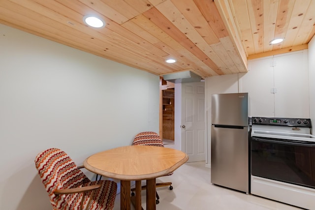 4205 Seneca Ave, Chattanooga, TN 37409 - dining area featuring recessed lighting, wooden ceiling, and light floors