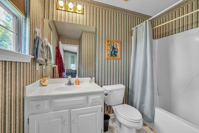 6661 Hickory Trace Cir, Chattanooga, TN 37421 - bathroom with wallpapered walls, vanity, and shower / tub combo with curtain