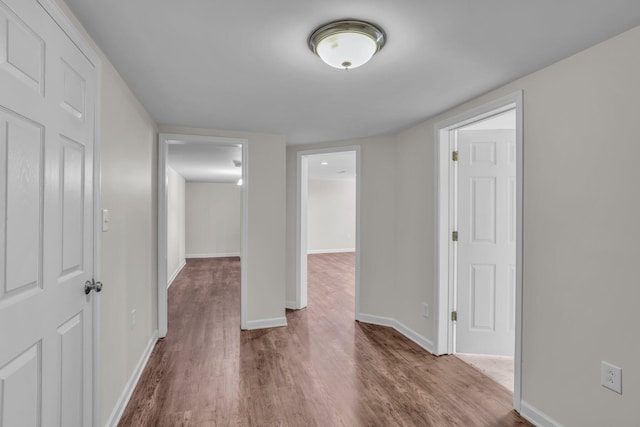 5586 Crooked Creek Dr, Ooltewah, TN 37363 - corridor featuring wood finished floors and baseboards