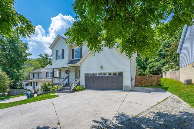 846 Altamont Rd, Chattanooga, TN 37415 - traditional-style house featuring driveway