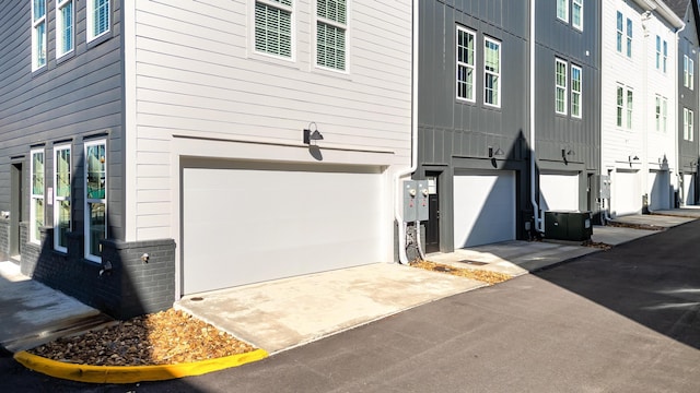 1978 Mitchell Ave Unit 21, Chattanooga, TN 37408 - doorway to property with a garage and concrete driveway