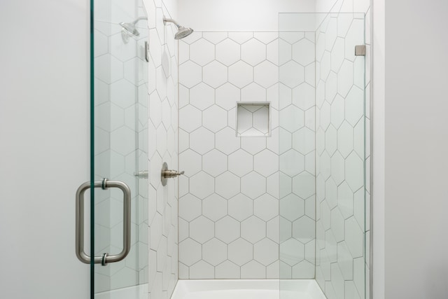 1978 Mitchell Ave Unit 21, Chattanooga, TN 37408 - bathroom with a stall shower