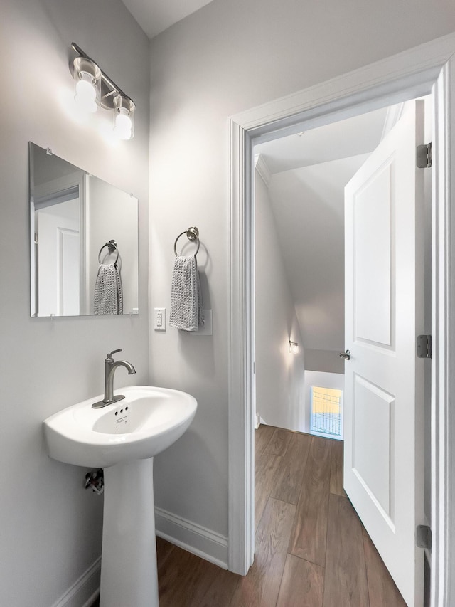1978 Mitchell Ave Unit 21, Chattanooga, TN 37408 - bathroom featuring wood finished floors and baseboards