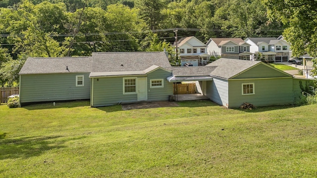 620 Lullwater Rd, Chattanooga, TN 37405 - rear view of house featuring roof with shingles