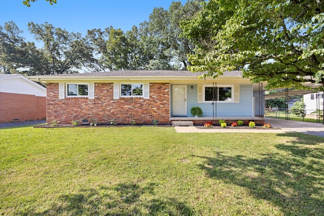 76 Roswell Rd, Rossville, GA 30741 - ranch-style house featuring brick siding, a carport, crawl space, and concrete driveway