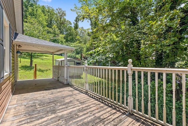 702 Runyan Dr, Chattanooga, TN 37405 - deck with a shed and a lawn