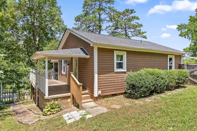 702 Runyan Dr, Chattanooga, TN 37405 - view of front of home featuring a shingled roof, covered porch, and crawl space