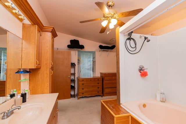 515 Choctaw Trl, Chattanooga, TN 37405 - full bathroom featuring vanity, vaulted ceiling, a ceiling fan, and a closet