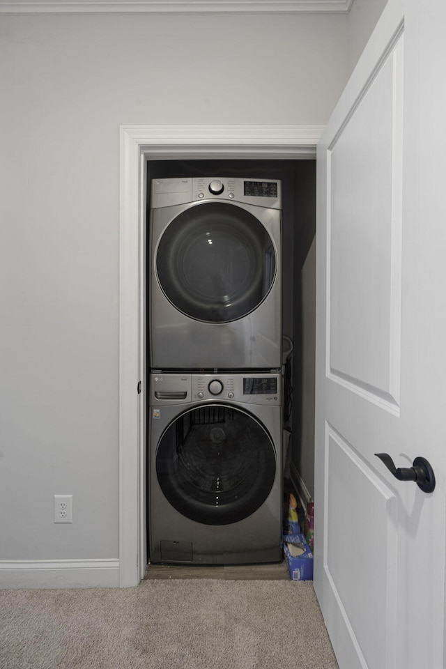 1476 Chatt City Way, Chattanooga, TN 37408 - washroom with stacked washer / drying machine and carpet