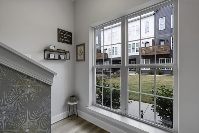 1476 Chatt City Way, Chattanooga, TN 37408 - entryway featuring wood finished floors and baseboards