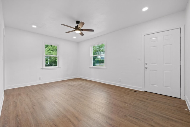 3002 Peggy Ln, Chattanooga, TN 37404 - spare room featuring a ceiling fan, healthy amount of natural light, wood finished floors, and recessed lighting