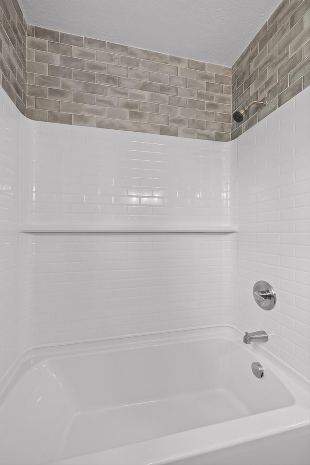 3002 Peggy Ln, Chattanooga, TN 37404 - full bath with shower / bathtub combination