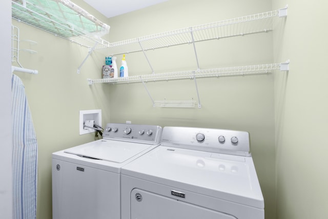 3609 Brass Lantern Way, Chattanooga, TN 37415 - washroom with washer and clothes dryer