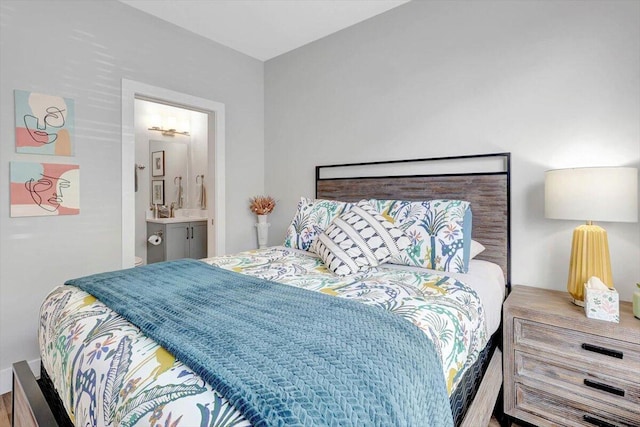 280 W 16th St, Chattanooga, TN 37408 - bedroom with connected bathroom