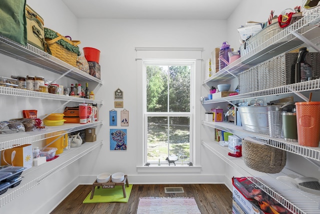 834 Dartmouth St, Chattanooga, TN 37405 - view of pantry