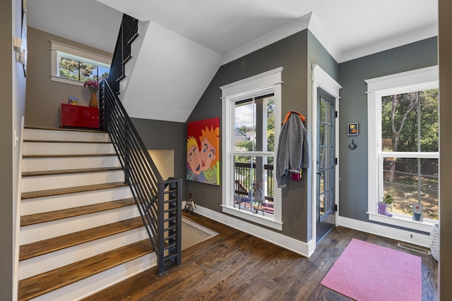 834 Dartmouth St, Chattanooga, TN 37405 - staircase featuring wood finished floors and baseboards