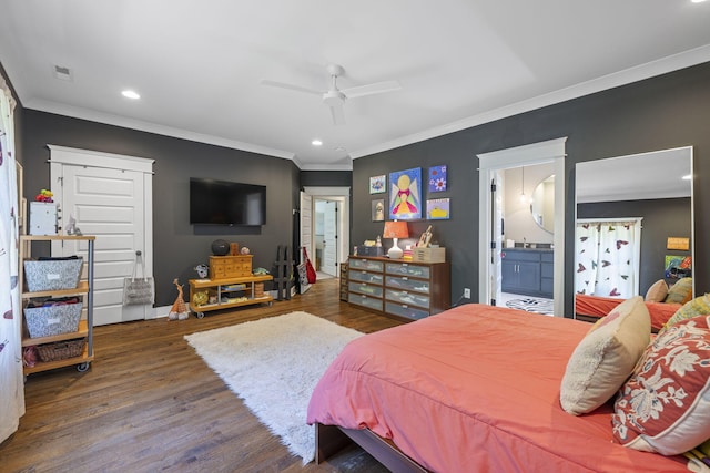 834 Dartmouth St, Chattanooga, TN 37405 - bedroom featuring crown molding, wood finished floors, recessed lighting, ensuite bath, and a ceiling fan