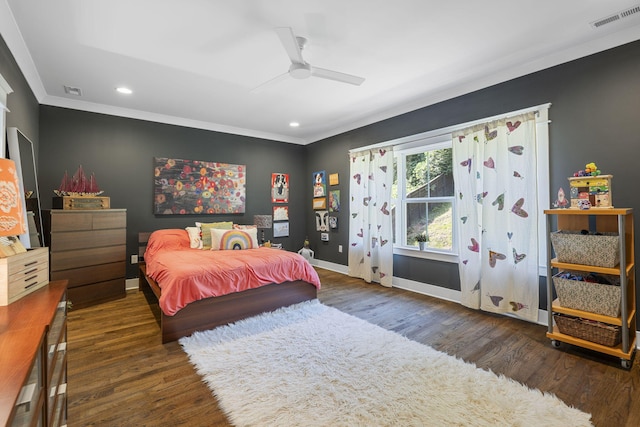 834 Dartmouth St, Chattanooga, TN 37405 - bedroom featuring wood finished floors, recessed lighting, crown molding, and a ceiling fan