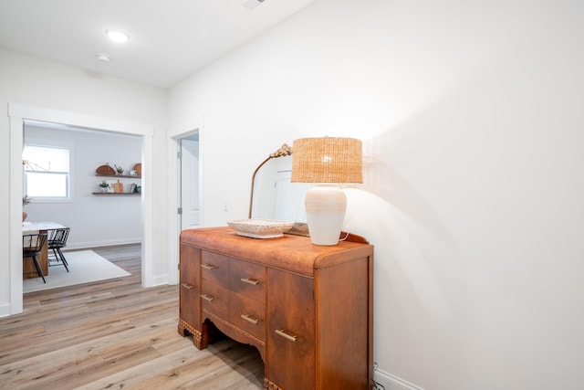 8520 Kensley Ln, Hixson, TN 37343 - hallway featuring light wood-style floors and baseboards