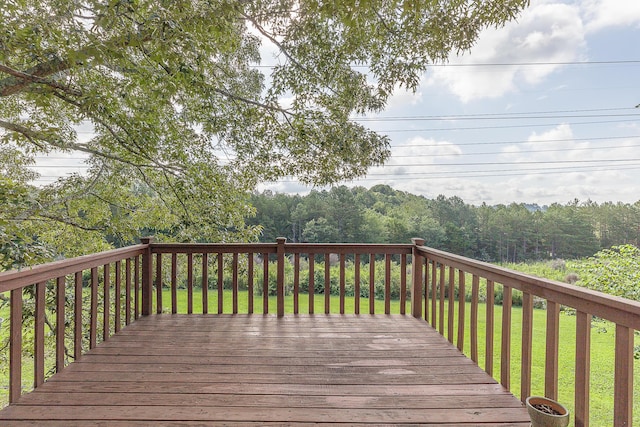 6134 Blue Ash Dr, Ooltewah, TN 37363 - wooden deck featuring a yard